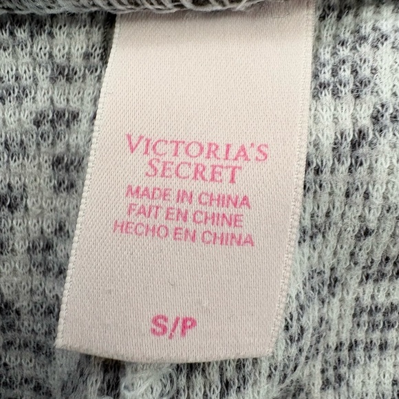 Victoria's Secret Grey Leopard Thermal Pajama Set - Size S - Picture 5 of 8